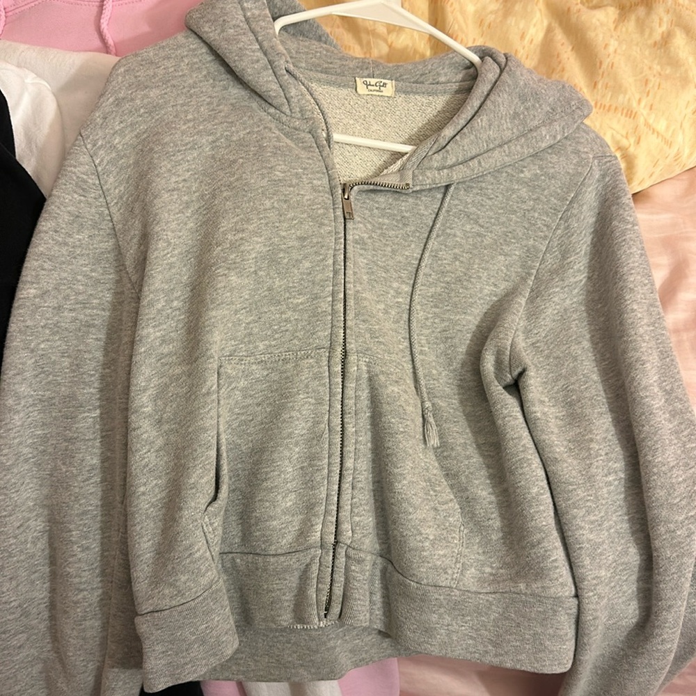 brandy melville cropped jacket